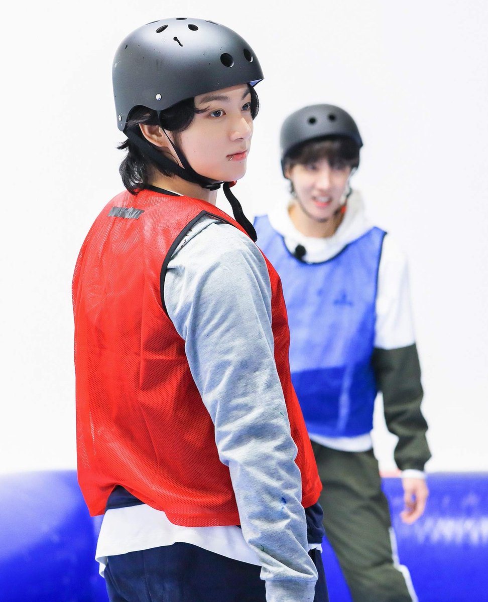 .<a href="/BIGHIT_MUSIC/">BIGHIT MUSIC</a> this has been happening since long with Jungkook. Protect your artist and his safety, take action.

LEAVE JUNGKOOK ALONE 
RESPECT JUNGKOOK
BIGHIT PROTECT JUNGKOOK  #ProtectJungkook  
 <a href="/bts_bighit/">BTS_official</a> <a href="/BIGHIT_MUSIC/">BIGHIT MUSIC</a> <a href="/HYBEOFFICIALtwt/">HYBE OFFICIAL</a> <a href="/hitmanb/">hitman</a>