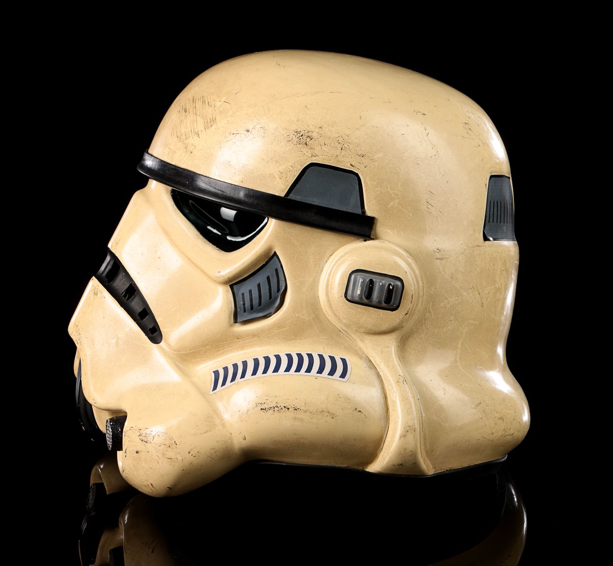 culturetrustuk's tweet photo. May the 4th Be With You.

Ever wanted the chance to see a real-life artefact from the Star Wars franchise? Come down to Stockwood Discovery Centre, Luton and have the chance to see this Stormtrooper hat from the movies 🎬

https://t.co/xkYvgYsAsA

#starwars #stormtrooper #may4 https://t.co/tNNATVbGWx