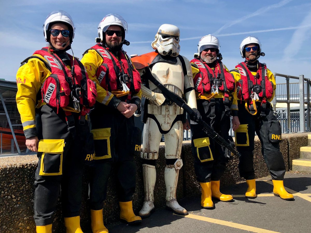RNLI tweet media