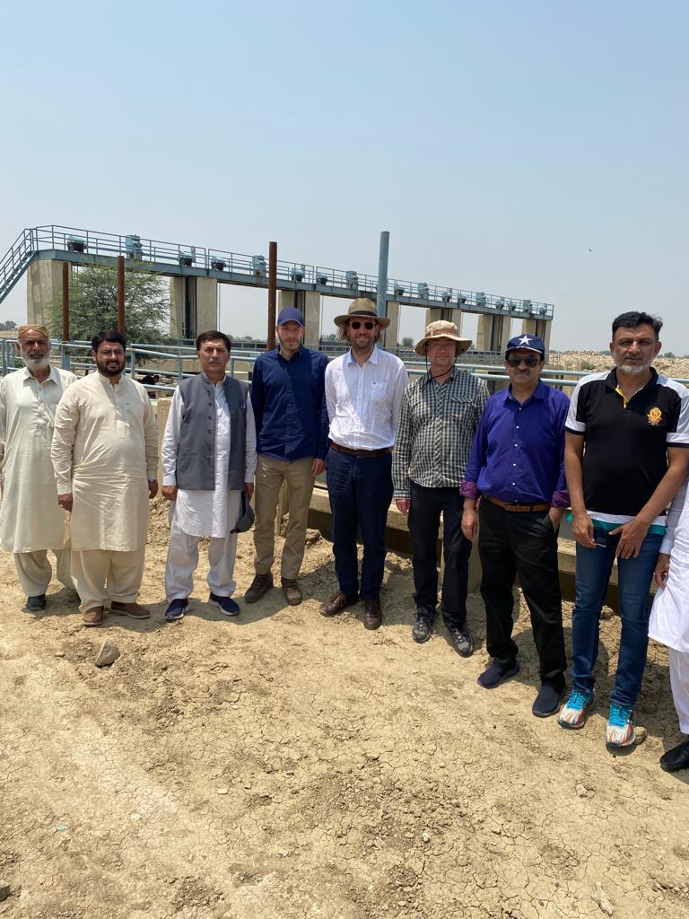 KfW_Islamabad's tweet image. KfW team conducted a site visit in Rajanpur area, Punjab to assess the damages caused and potential projects to mitigate the risk of floods resulting from hill torrents.
 #climateresilientinfrastructure.