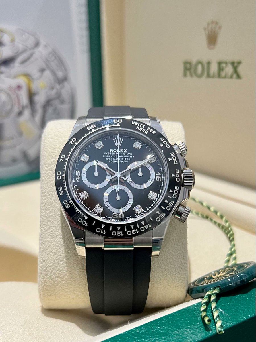 Remaining unworn with some stickers on the case, this Rolex Daytona comes complete with original inner &amp; outer Rolex boxes as well as the Rolex international warranty card supporting the original manufacturers warranty for 5 years from first registration. globalwatchshop.co.uk/rolex-daytona-…