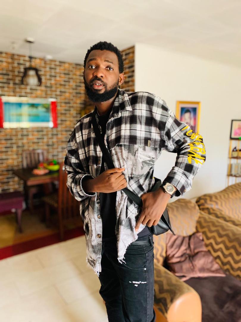 sleemjim_'s tweet photo. HAPPY BIRTHDAY TO MY LOVELY AND ADORABLE YOUNGER BROTHER ODOGWU WILLIAMS 🎂🎂🎂🎂💛💛💛👑👑💰💰🌺🌺💐💐 ENJOY YOUR NEW AGE YOUNG HOMMIE https://t.co/zXlyCW6xdd