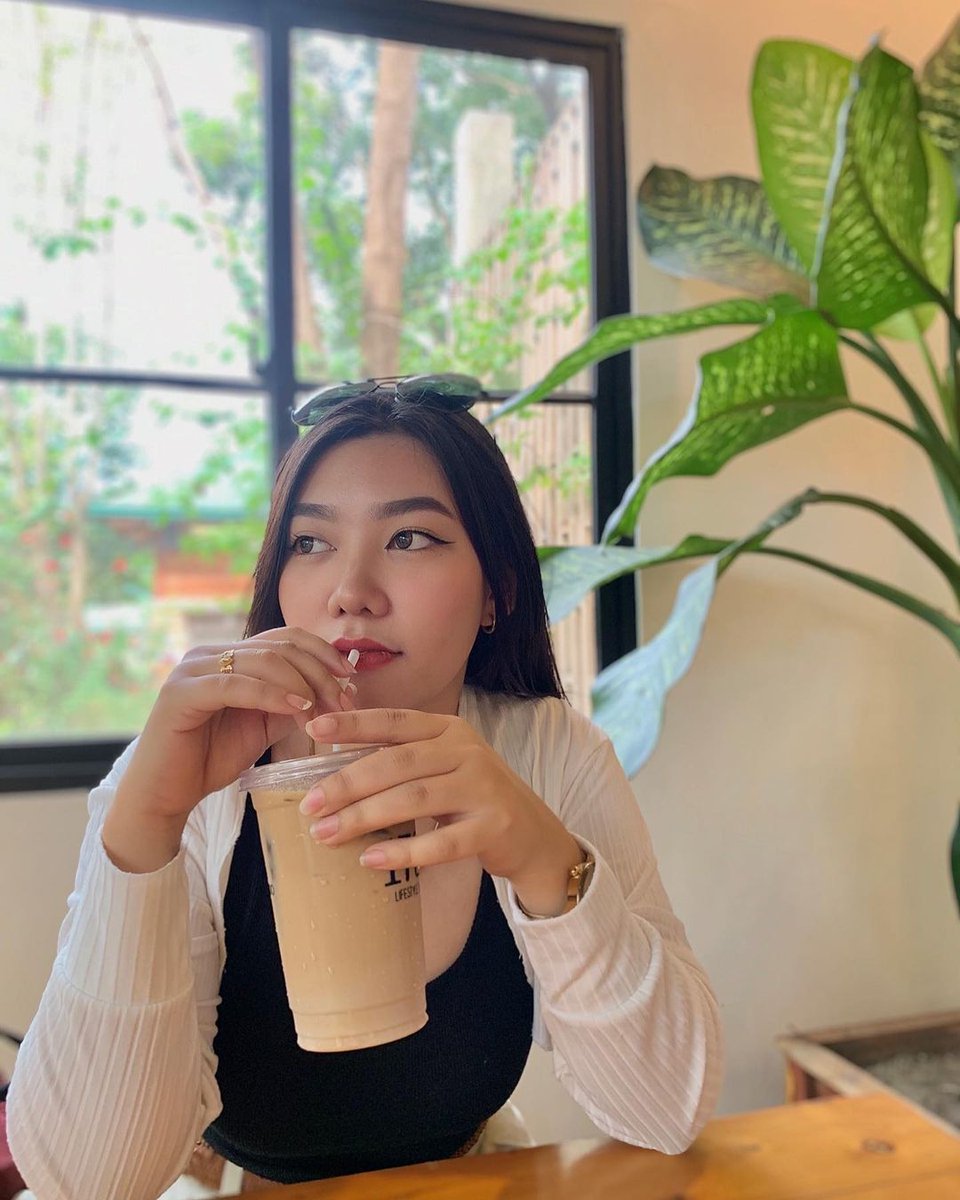 chrltdms's tweet photo. Let's Drink Bubble Tea 🧋 https://t.co/4bkgUK1Q01