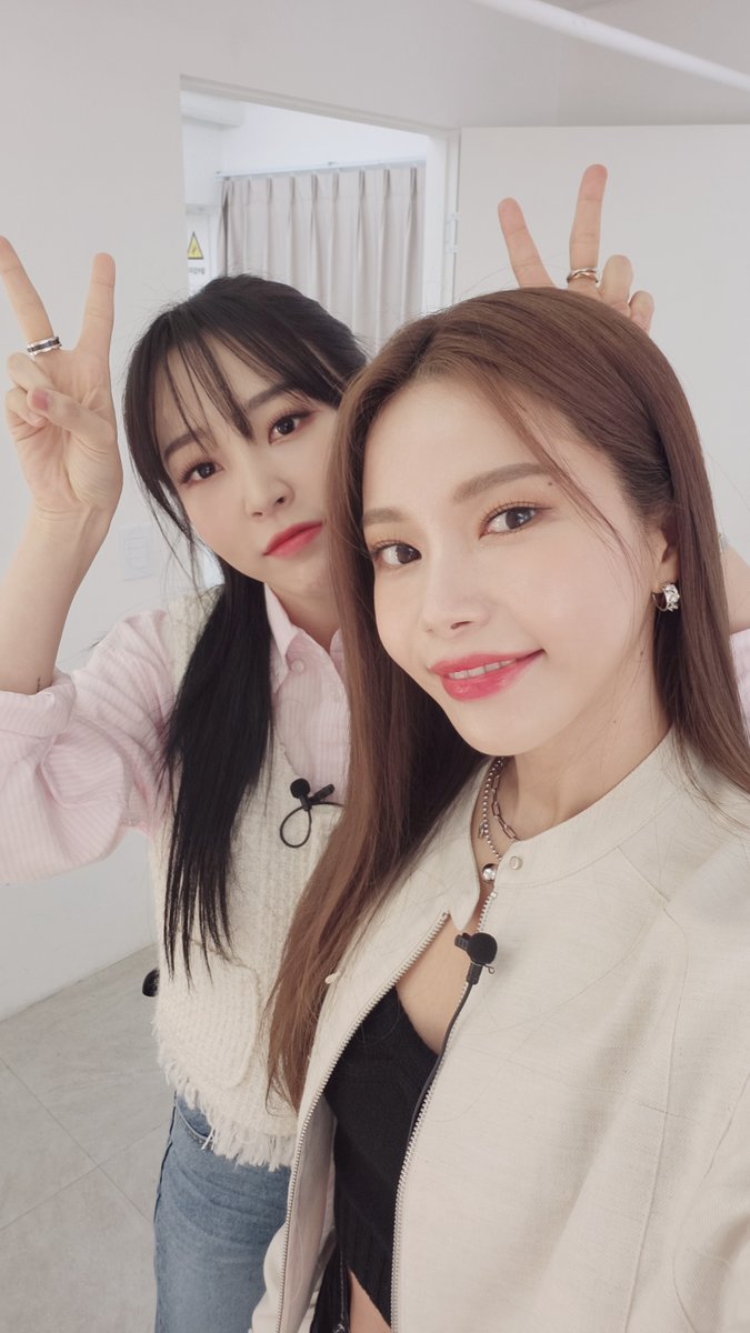 RBW_MAMAMOO's tweet photo. [#마마무+]

무무 여러분, 잠시 후 10시 30분
채널A '나만 믿고 먹어봐, 도시횟집'
용콩별콩의 알바 스토리 함께 해요❤

#마마무플러스 #MAMAMOOplus #도시횟집 https://t.co/WNji3bUoMd