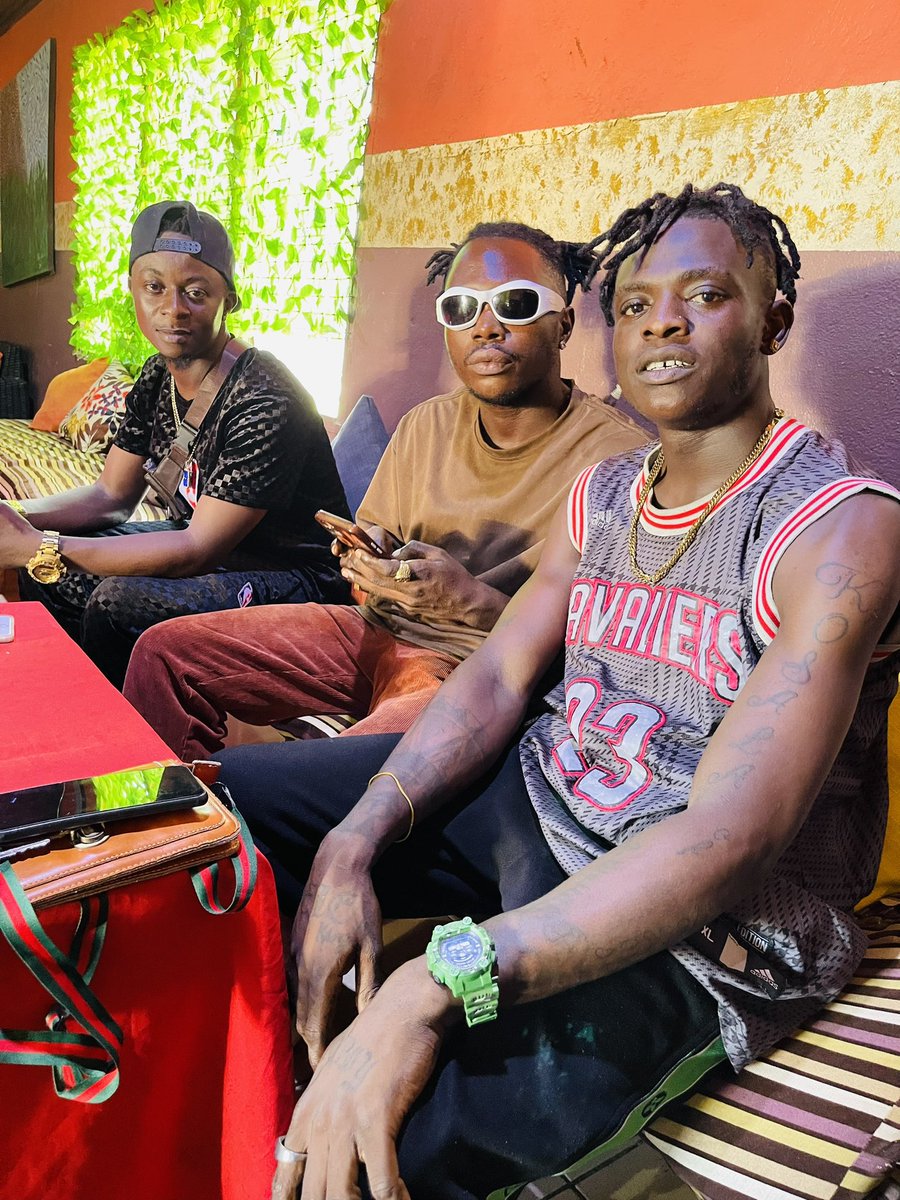 peleking97's tweet image. Chairman is around @RichKhasino 
#kosala