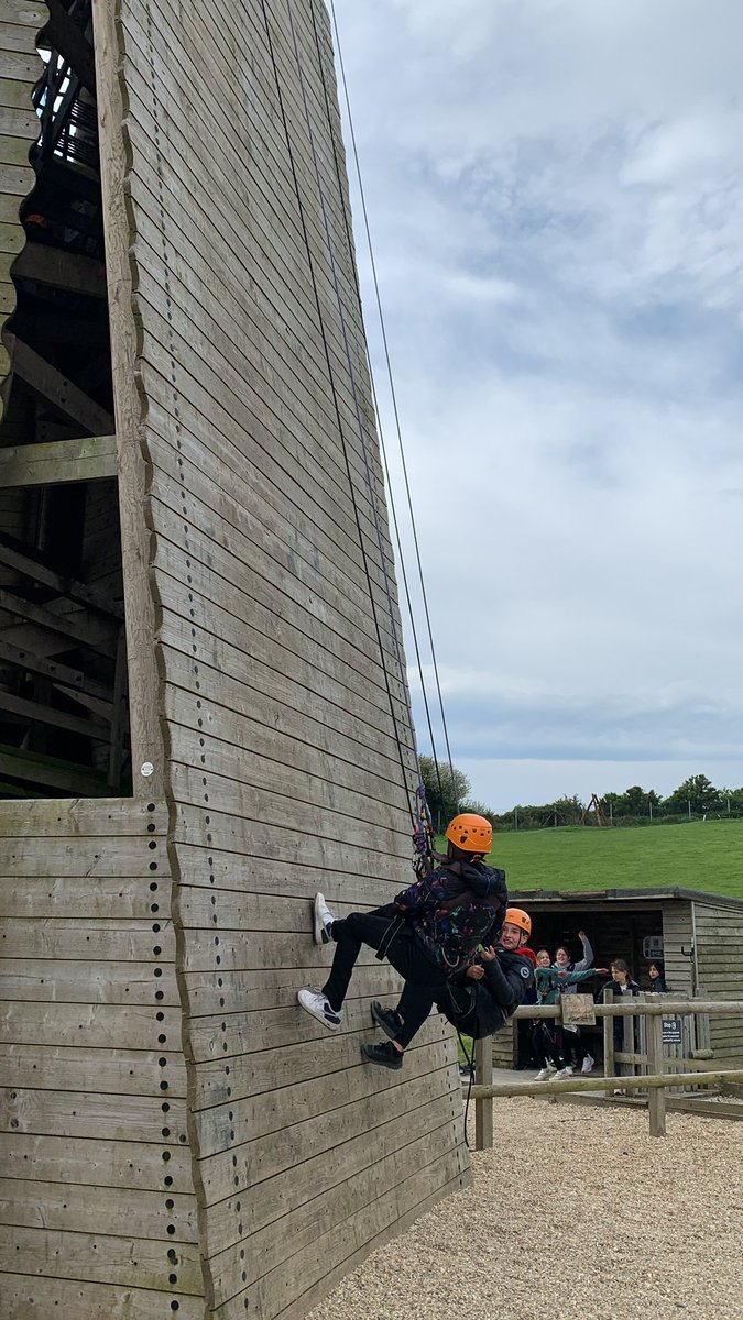 dauvergnejersey's tweet photo. These 2 were so good at abseiling, they were allowed to lower each other down on one another’s ropes whilst descending. #thattakesguts https://t.co/gh7w8WLBxM