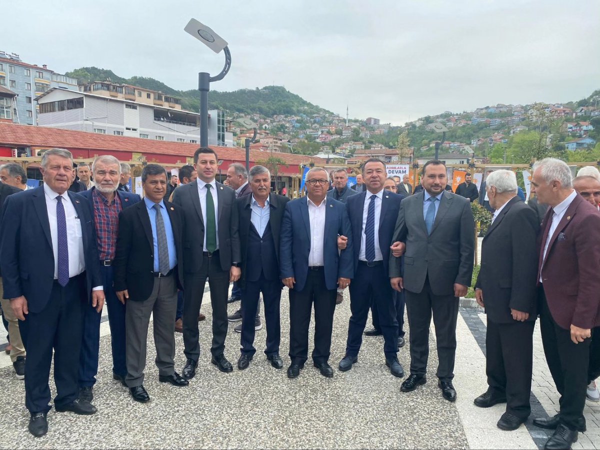 BayramBaol3's tweet photo. Seçim çalışmalarımız kapsamında Kilimli'deydik. Türkiye Yüzyılı için çalmadık kapı, sıkmadık el bırakmayacağız. https://t.co/bPG2dHW420