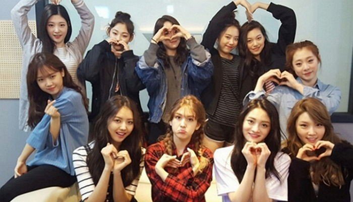 ioiuaena's tweet photo. happy five years with ioi to me!! i may not have been there since day one, but i'll be here to support and wait for them, always <3
#์์ด์ค์์ด #IOI #7YearsWithIOI https://t.co/BKgrHktMG5