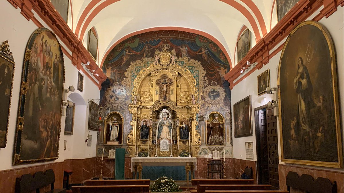 También todos los viernes (excepto festivos) visita guiada por alumnos de <a href="/C_BuenPastor/">Colegio Buen Pastor</a> y <a href="/stmaryschool_/">Saint Mary's School</a> a la Capilla de la Orden Tercera en la C/Cervantes.