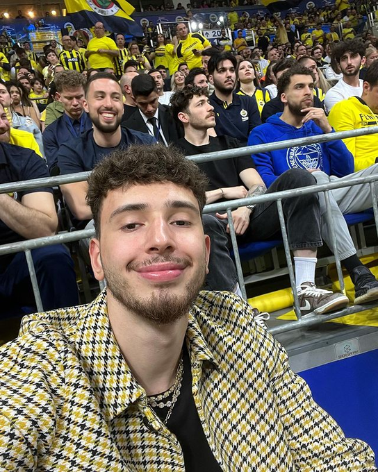 NBA'de oynarken Euroleague maçına gelen en genç Houston Rockets pivotu 😅