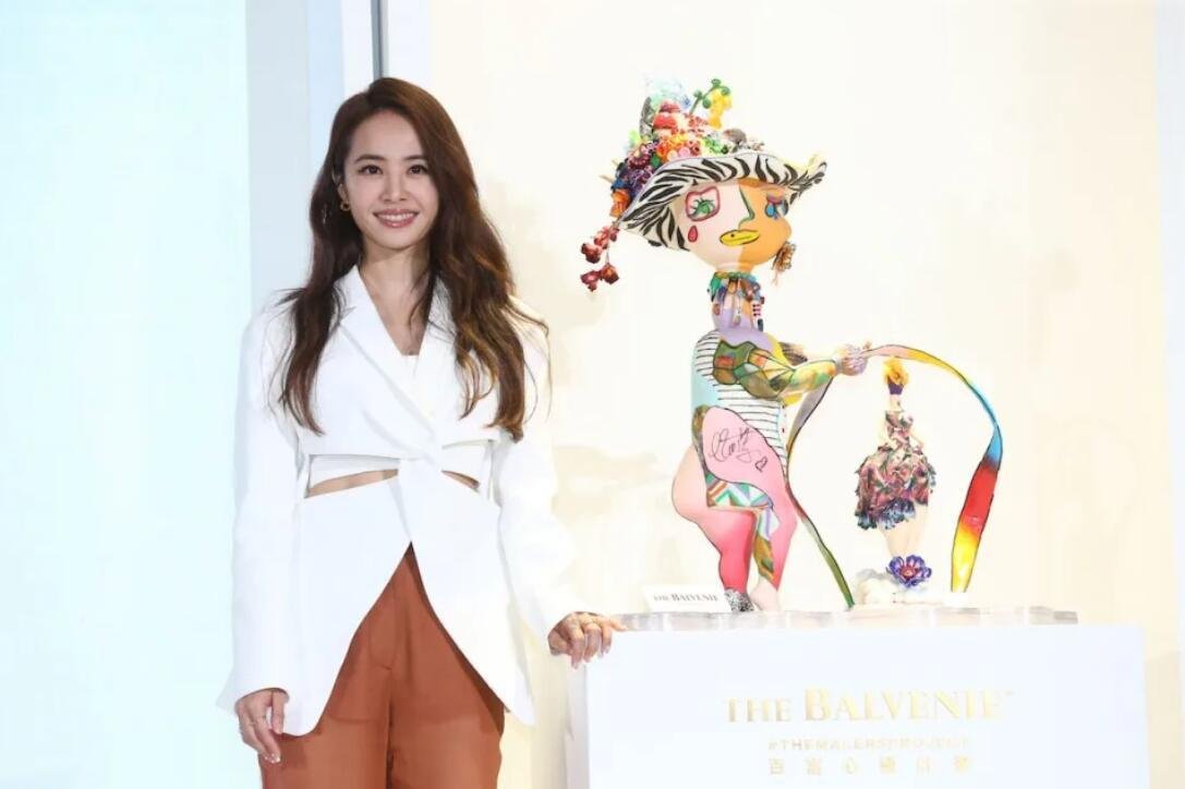 jolinmuse's tweet photo. Jolin Tsai attends The Balvenie #TheMakersProject event today. Jolin revealed that during her own creative process, the exhausting part is the 'inner struggle' or 'self-conflict', which she refers to as going through a 'dark period of frustration'. Jolin Tsai was asked about the https://t.co/8anbtozYfw