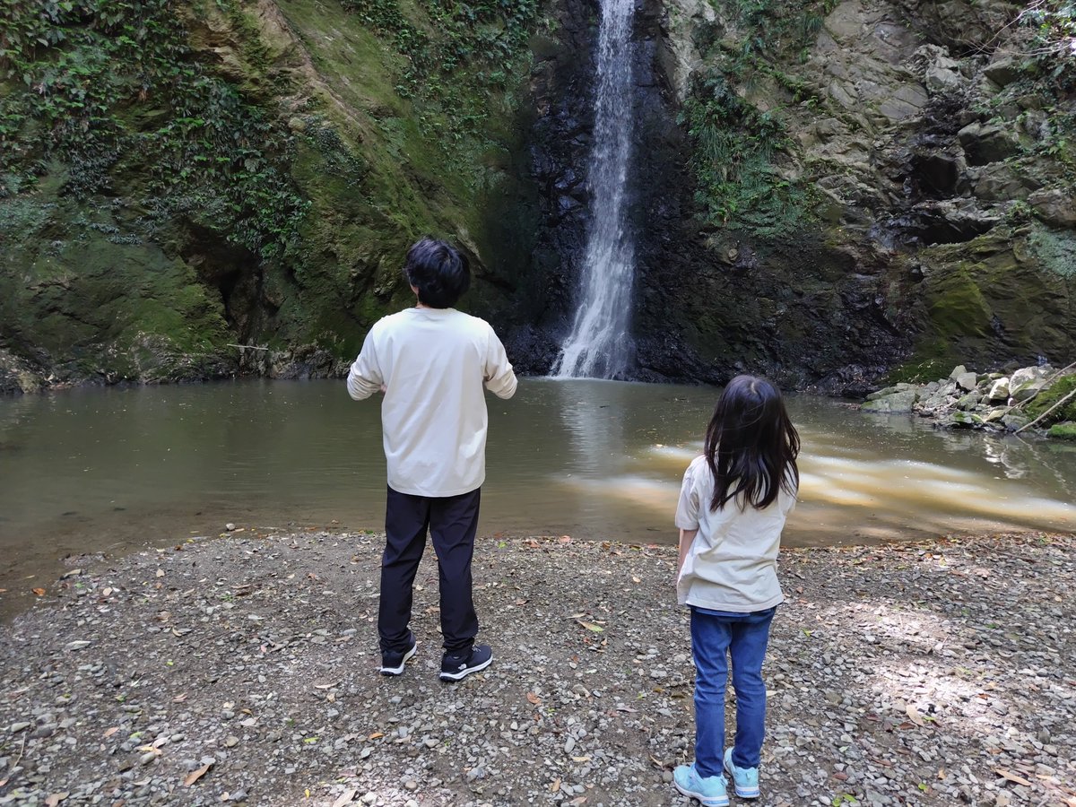 choshi0608's tweet photo. 滝〜！！
気持ちいい〜♥癒やされた〜✨ https://t.co/3RxzOwdmv0