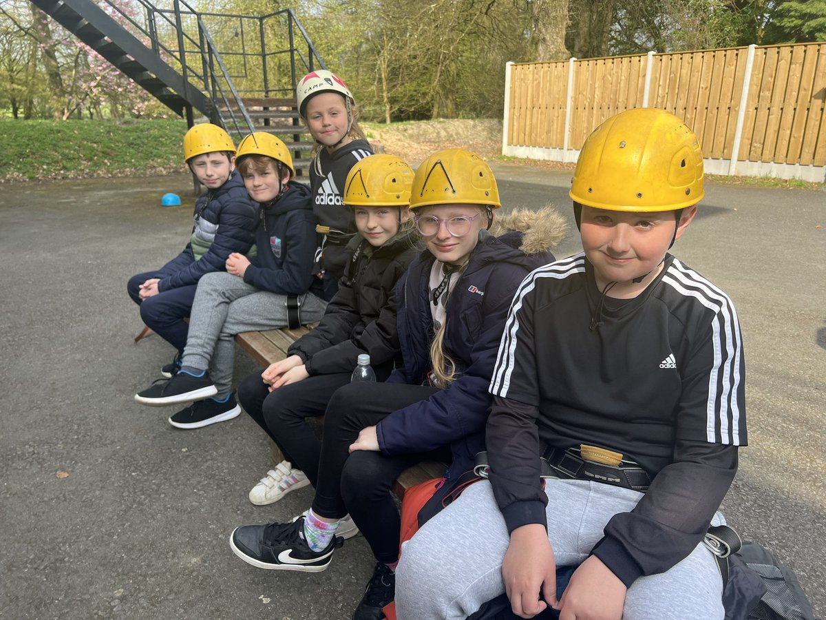 DinasPowysPS's tweet photo. Lots of abseiling fun! https://t.co/OF3qMeQZE5