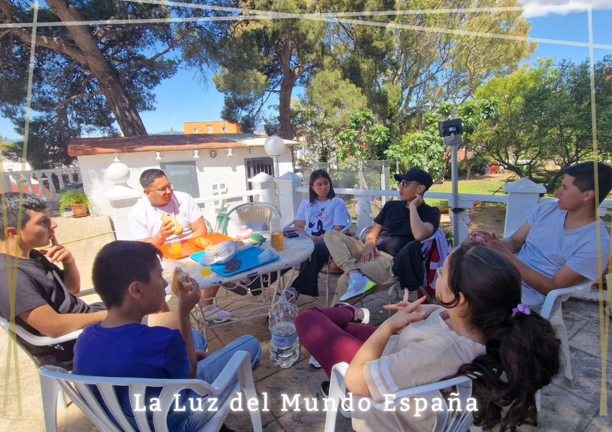 lldm_es's tweet photo. Este 1ro de mayo  en Reus se realizó una jornada recreativa.
Los niños, jóvenes y padres de familia se divirtieron jugando en diversas actividades, manifestando entre risas la alegría de convivir sanamente.

#LaLuzDelMundo #ElAmorNosUne  #SembrandoValores #WeAreLight https://t.co/h3FUw3EZOb
