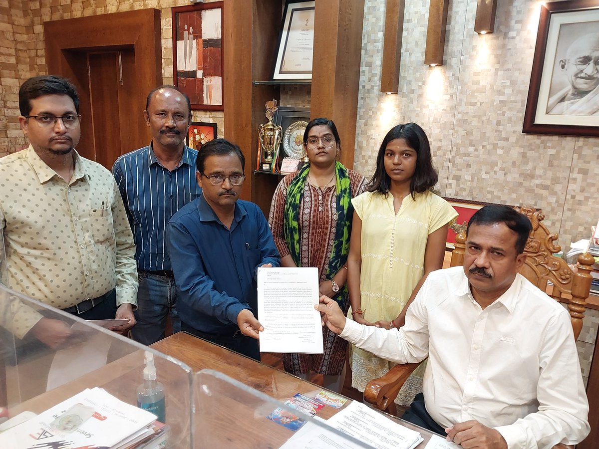 All the Service Veterinarians of Dhenkanal Rendered their En mass resignation to Honorable Collector , Dhenkanal and Representation to Honorable S.P , Dhenkanal . <a href="/CMO_Odisha/">CMO Odisha</a> <a href="/SecyChief/">ChiefSecyOdisha</a> @farddept <a href="/dahvsodisha/">Directorate of AH&VS Odisha</a> <a href="/rajaaswain/">Ranendra Pratap Swain</a>
