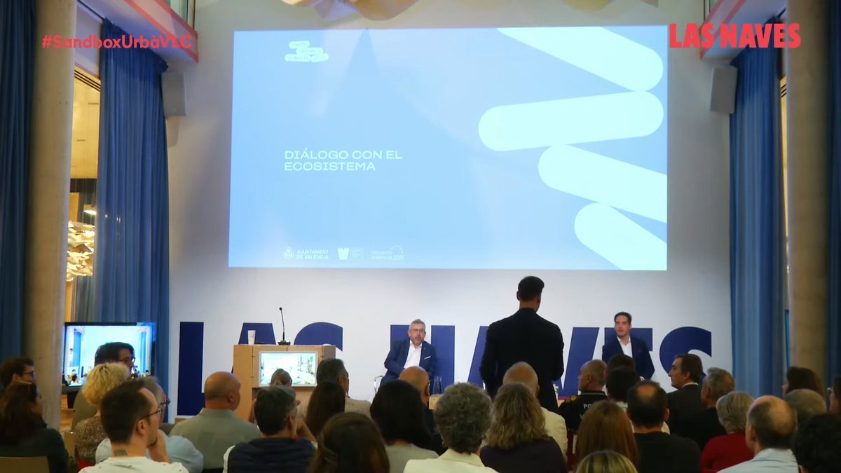 vlcinnovation's tweet photo. Damos paso al último bloque de la sesión con un diálogo abierto con el ecosistema innovador para aclarar y resolver dudas. 
Síguelo en directo 📺 https://t.co/k11PSFodbs

#SandboxUrbàVLC #Sandbox @AjuntamentVLC https://t.co/htthzXTClp