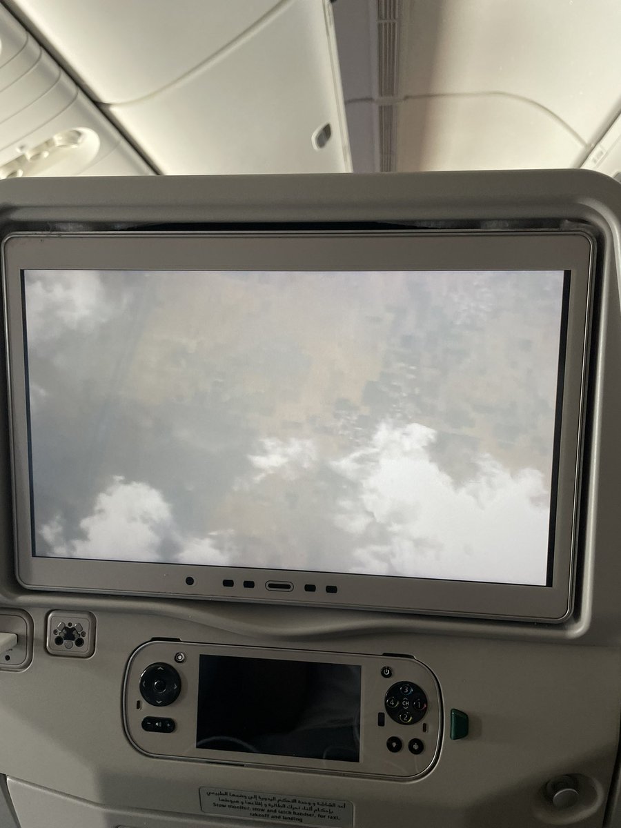gnarIyboyz's tweet photo. Sialkot Airport 🪩🎚️🖤 #ImACeleb GetMeHome* #AnnoyingFlightNeighbour https://t.co/X5uV6K9hLu