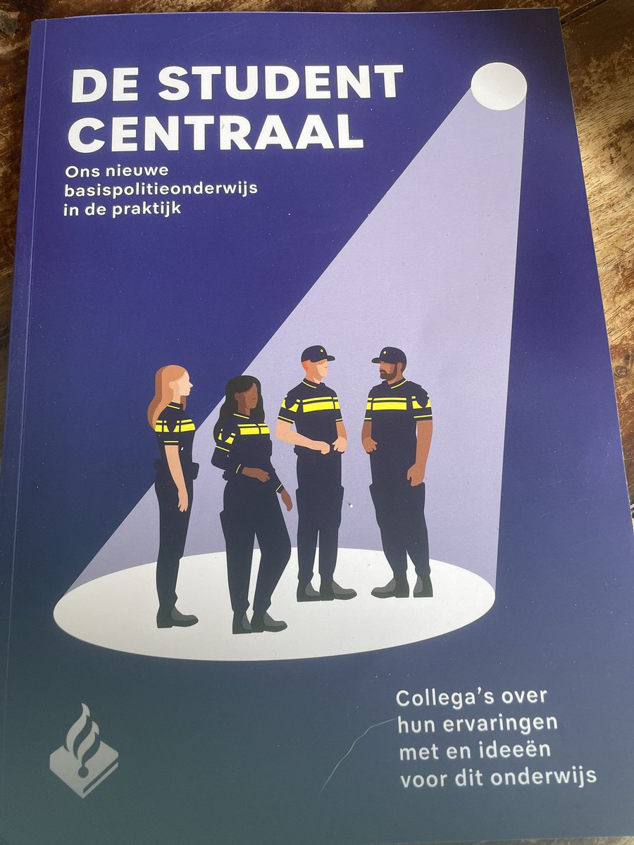 Gisteren in Utrecht thema-dag PO21 bezocht, voor en door de medezeggenschap georganiseerd! Iedereen  ontving een boekwerk met ervaringen. Dank aan alle betrokken coll. die hun ervaringen deelden of meehielpen gisteren om het een geslaagde dag te maken. Dank #OR PA. #cor, #politie