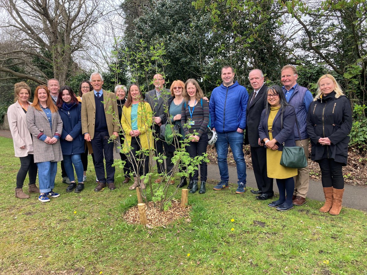 bridgeslothian's tweet photo. For those who who missed our recent celebration of the tree we received as part of the late Queen Elizabeth II's #GreenCanopy, you can read all about it in the @elcourier  😃

#ThrowbackThursday #PlatinumJubilee #EastLothian #RoyalTree 

https://t.co/9bZbyG5TeN https://t.co/sH9gvWLDDc