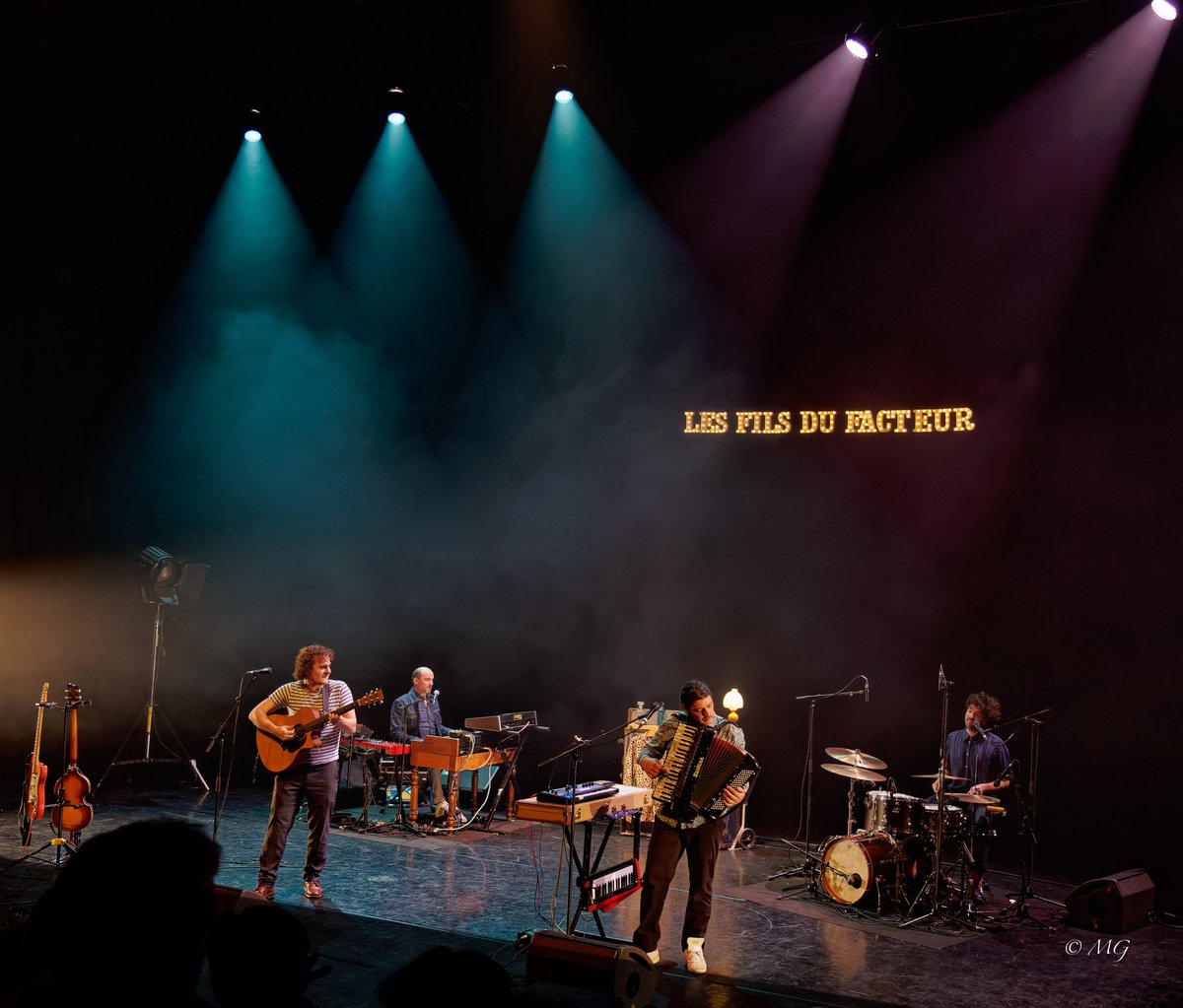 SemaphoreCeb's tweet image. 25.04 / Les Fils du Facteur - 27.04 / Pulsations, Collectif A4 - 03/05 / Antoine Hénaut 📸 Photofun Chanat #concert #cirque