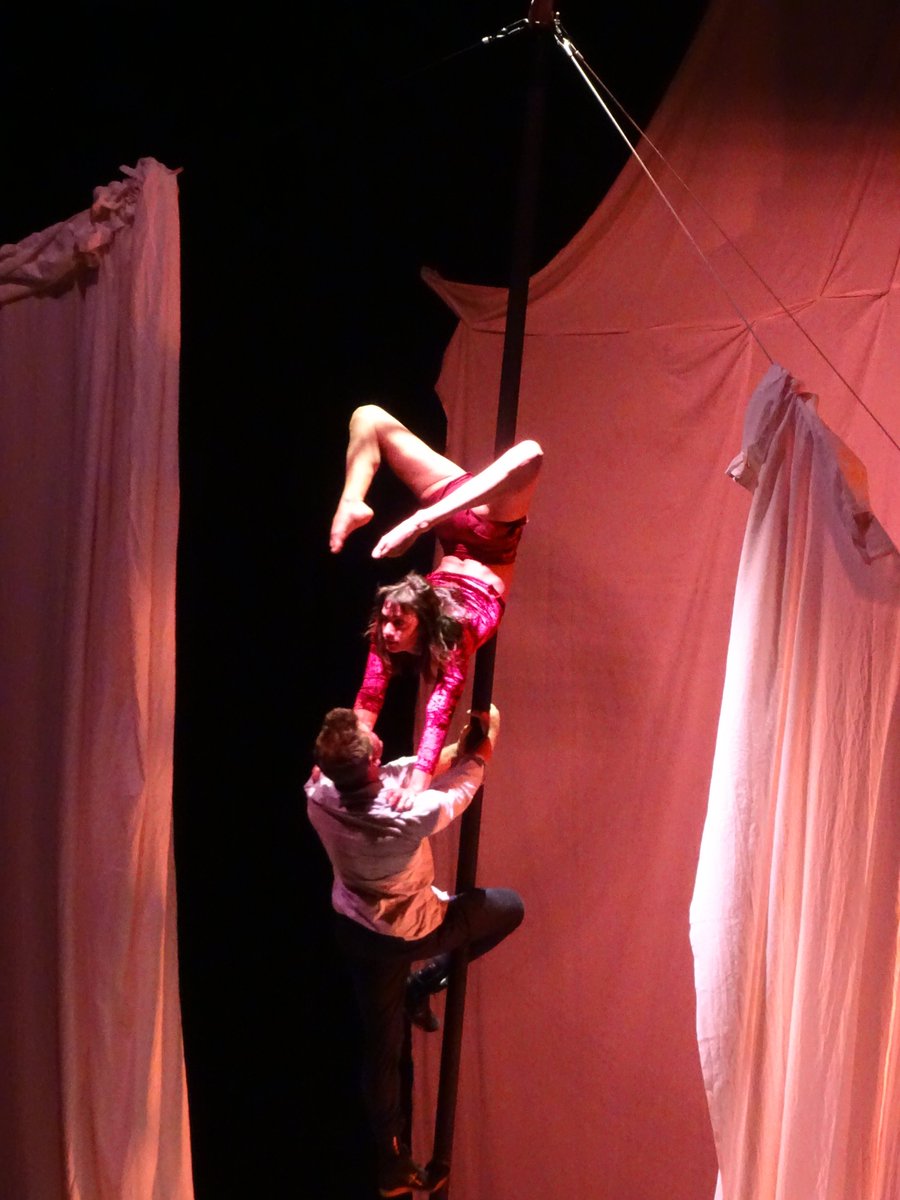 SemaphoreCeb's tweet image. 25.04 / Les Fils du Facteur - 27.04 / Pulsations, Collectif A4 - 03/05 / Antoine Hénaut 📸 Photofun Chanat #concert #cirque