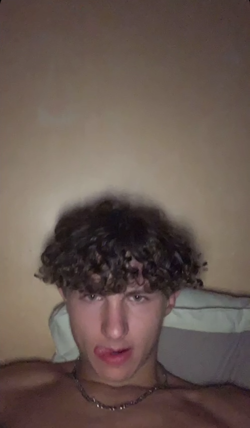piegetonhetero's tweet photo. Je vous partage aujourd'hui le #piege d'un jeune #hetero !

Au 10 retweets, je vous partage ses #nudes.  #piegehetero #SNAPCHATLEAKED #RT https://t.co/3SQxV24Tmu