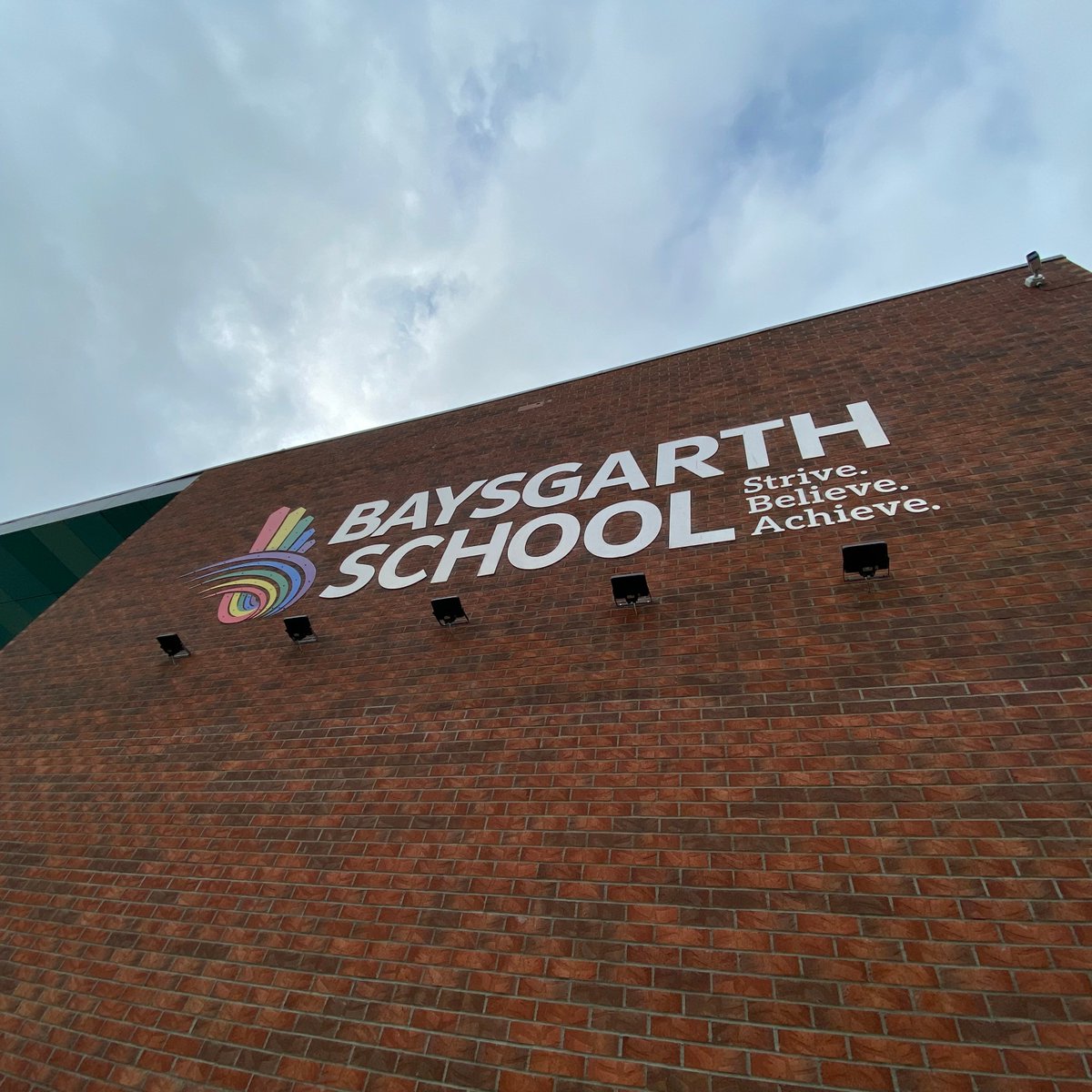 GI_Career6's tweet photo. We're at Baysgarth School Careers Event today and can't wait to meet everyone! We'll be talking to students from Year 7 to year 11 about their career plans for the future and the amazing courses we offer at the Grimsby Institute.
#GetReal https://t.co/aNlt3gZYOf