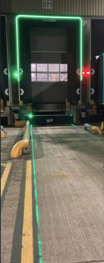 All new Loading Bay safety lights installed for our customer, providing extra measures to keep everyone as they should be.

#loadingbay #saftey #safetylights #new #dock #docktechnik