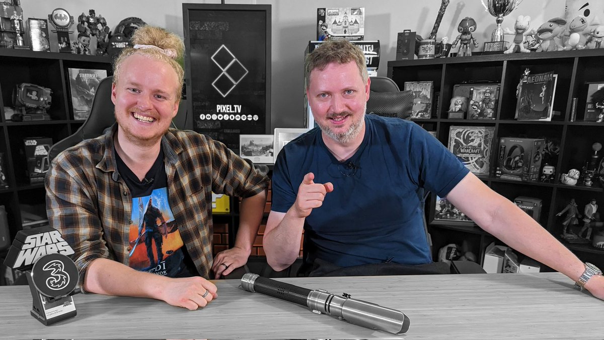 Pixel_TV's tweet photo. Når vi fejrer #MayTheFourth i dag bliver det i selskab med @ComKeanYoutube 🥳💚
Se med fra kl 14 til 16 på https://t.co/Qq38vVZT6b i tv-pakken hos #waoo og #PlutoTV hvor det er direkte og genudsendes, samt live på https://t.co/bKSIGH8jjR
#StarWars #comkean #pixeltv https://t.co/1k1k7ljFdx