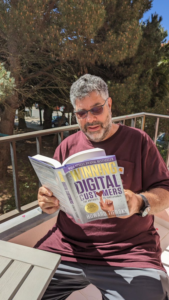 I do enjoy reading in the sunshine, even if it's about Winning Digital Customers by <a href="/tiersky/">howard tiersky</a>
I have a 1/0 relationship with digital customers.