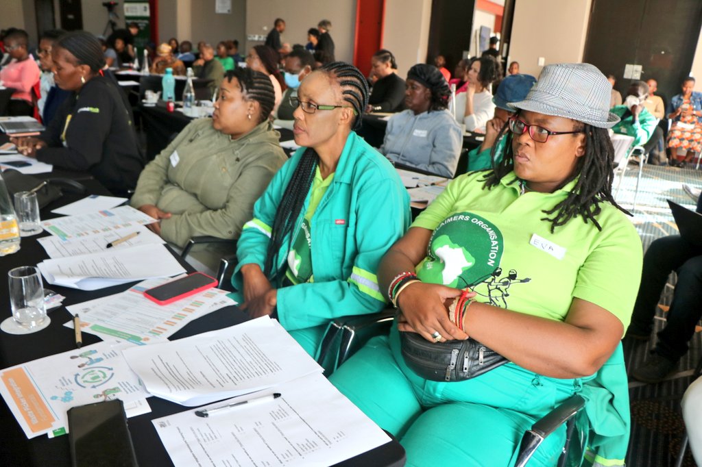 environmentza's tweet photo. Representatives from African Reclaimers Organisation (ARO), Mr Luyanda Hlatshwayo &amp; South African Waste Pickers Association (SAWPA), Ms Maditlhare Koena presenting about how they work &amp; can contribute towards #WastePickerIntegration #Recycling https://t.co/LW2dNsPxwn
