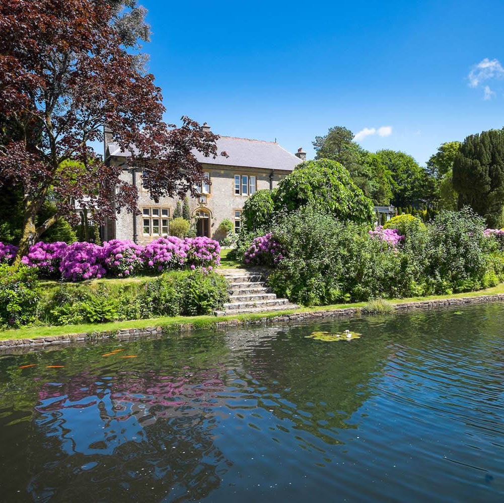 KentisburyG's tweet photo. "We recently stayed here for the bank holiday weekend and I can’t boast about this place enough, the food was outstanding the staff are really lovely and the accommodation was out of this world."

Thank you Samantha! 

#Exmoor #NorthDevon #VisitDevon #DevonCoast #DevonBeaches https://t.co/KN8NrkoSu1