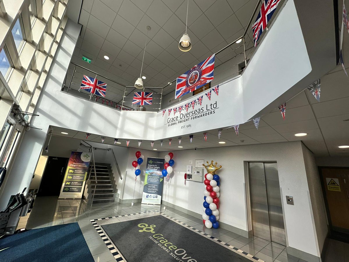 GraceOverseasLt's tweet image. All ready for the King's Coronation 👑

We've loved getting into the party mood here at GO Headquarters 🎉

#CorontationWeekend #RoyalWeekend