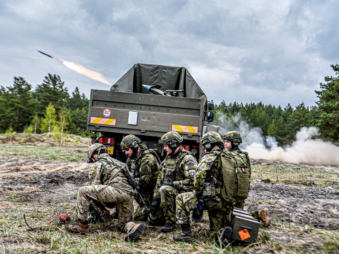 hqmncne's tweet photo. #VERBOOM is an Engineer Excercise with approx. 260 #soldiers from 12 #NATO countries.

It is an opportunity for all combat #engineers operating within the Baltic region to train together and improve their knowledge, skills and interoperability.   

📸 @eFPBGLatvia https://t.co/jkZlMHxVh2