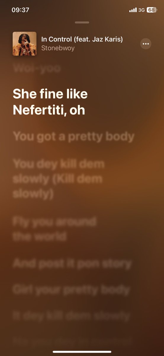 Abiiingha_'s tweet image. For @stonebwoy to use “Nefertiti” to describe the beauty of his lady on #InControl off the #FifthDimension album says a lot about his depth of knowledge. Nefertiti, an Egyptian Queen and a Beauty goddess. #stonebwoy  really know history, who is your History teacher again?🤔🔥😂