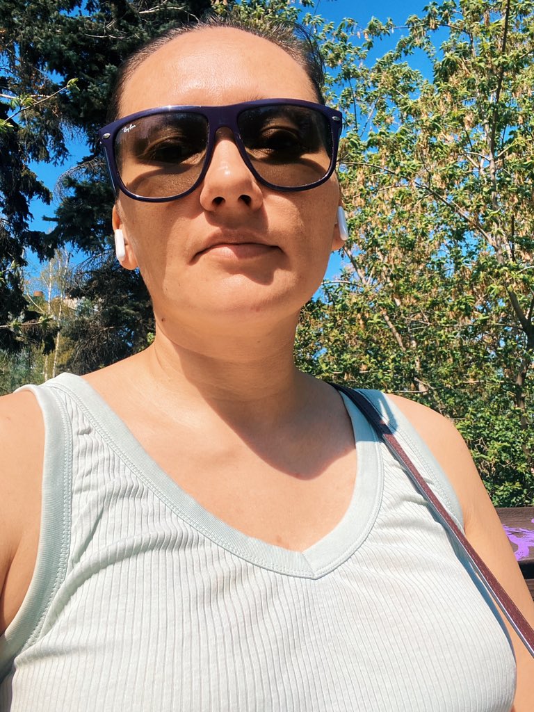 I am autumn antique tweet media