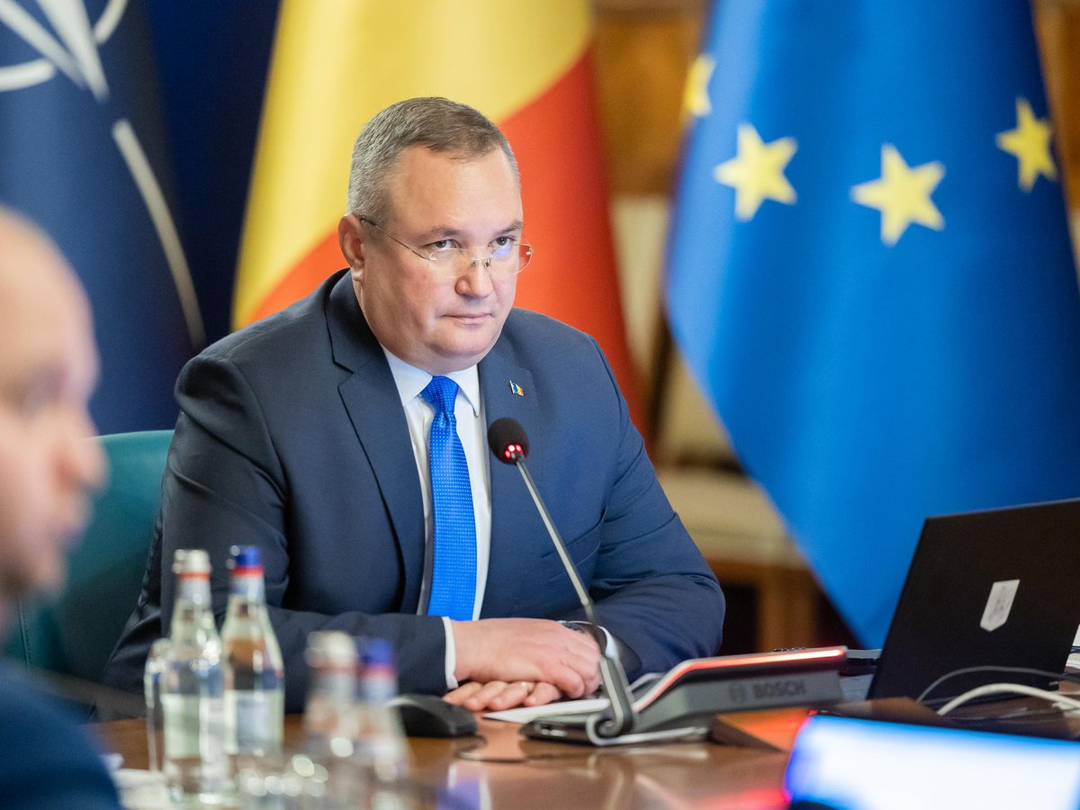 RRInternational's tweet photo. #Fermierii români urmează să beneficieze de #compensaţii în valoare totală de 50 de milioane de euro, ca urmare a #pierderilor suferite în contextul importurilor de cereale din #Ucraina, a informat, joi,  premierul @NicolaeCiuca. (1/2) https://t.co/3SQS8lfHCn