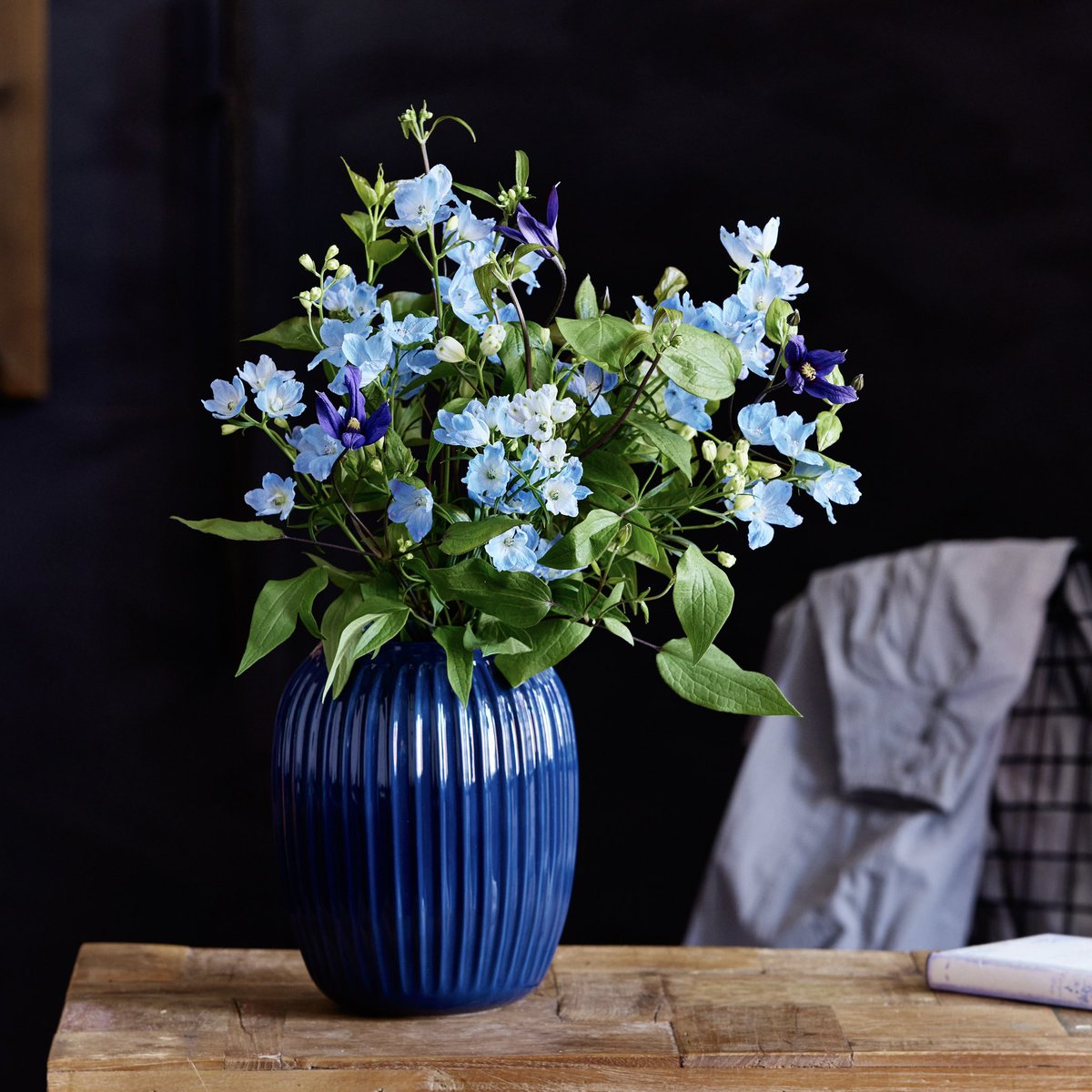 5月に入りましたね🌱
旬の短い芍薬が出回る季節です。
芍薬のレッスン、多数ご用意しておりますよ♩その他、瑞々しいデルフィニウムや、スッとしたラインの美しいカラーなどをつかったレッスンも。
ぜひハナキチに遊びにいらしてくださいね！
hana-kichi.jp