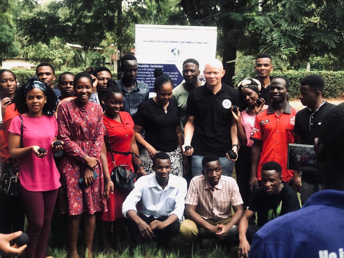 aditzinfo's tweet photo. Mkaa mbadala ni matokeo ya teknolojia mpya na rahisi ya kutengeneza mkaa tofauti na aina ya mkaa wa kawaida uliozoeleka.
@rs_morogoro @mycnngo @actionaidtz @gp_tanzania @rebekansemwa @fatma_mwasa @unclimatechange @una_tz 
#eyeonclimate #renewableenergyisthefuture https://t.co/ibL20nxgDO