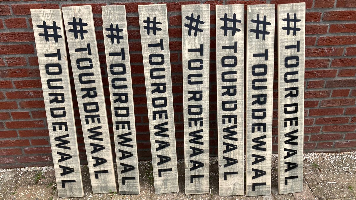 Voor alle bezoekers aan Tour de Waal morgen, waar dan ook in het Rivierenland: 
maak je foto's van de activiteiten? Deel ze dan op je eigen social media met de hashtag #tourdewaal.   
De leukste foto krijgt een mooi mandje met streekproducten van ons!  #5mei #socialmedia