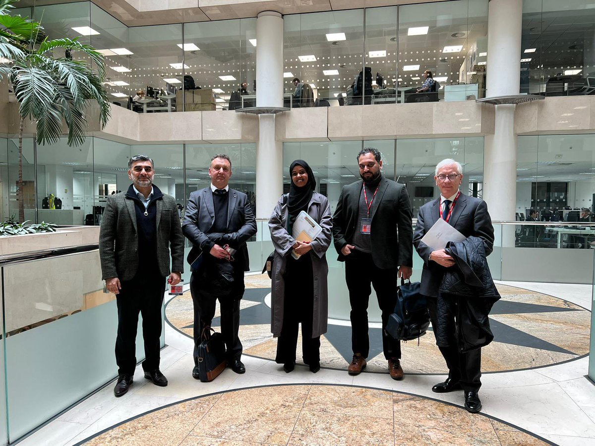 ALTERNATIVE STUDENT LOANS UPDATE! 👏🏽

The team leading the efforts for alternative student finance visited the <a href="/educationgovuk/">Department for Education</a> and <a href="/SF_England/">Student Finance England</a> to discuss the government commitment to providing sharia-compliant student loans.

It’s been commissioned and agreed!

Read more 👇🏽