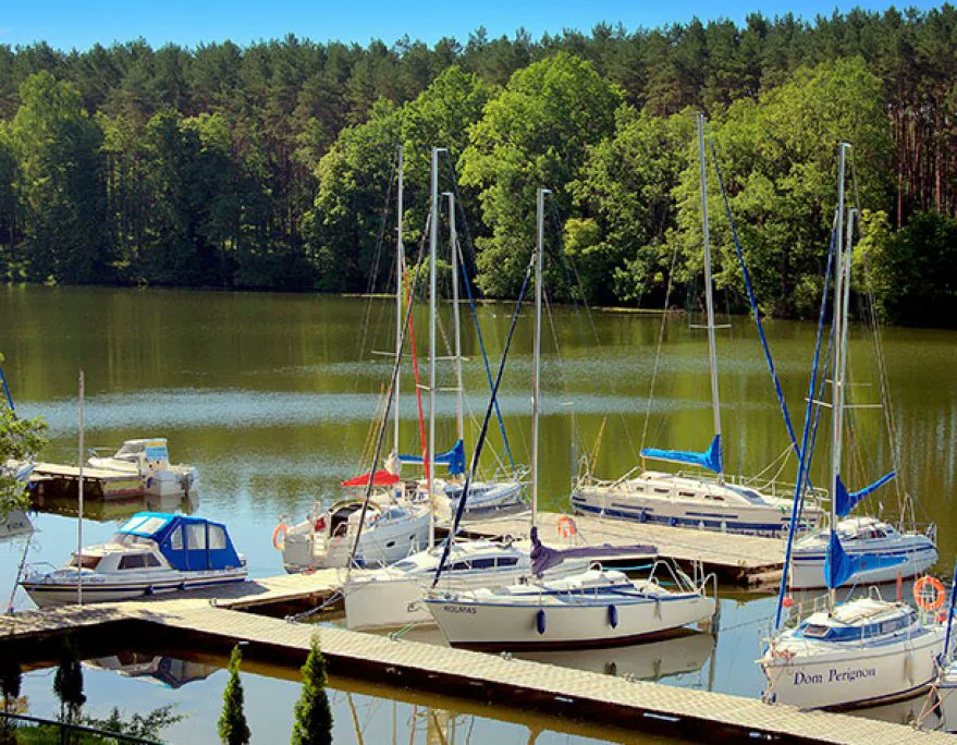 pl_wodnik's tweet photo. Zapraszamy żeglarzy na Przystań Wodnik na Mazurach — spokojne miejsce zamiast zatłoczonych marin. Blisko do sklepów i centrów miast, można uzupełnić zapasy i paliwo.

https://t.co/dHtJHoBKyA https://t.co/m9v6yAZaky