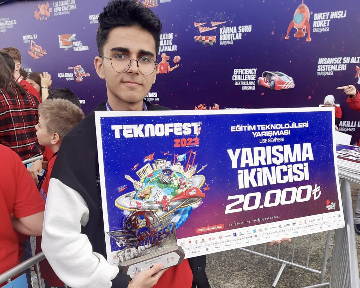 Teknofest 2023 Eğitim Teknolojileri  kategorisinde 2.lik alan Yücel Boru Fen Lisesi öğrencilerimizi tebrik ediyor ve başarılarının devamını dilliyoruz. 😊👏🏼
#kodeliprojesi #teknofest2023