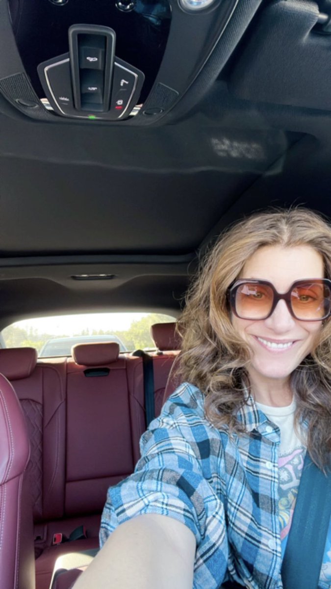kwalshbr's tweet photo. Princesinha! Kate Walsh via instagram stories. 💙 https://t.co/D3kbUOEmfM