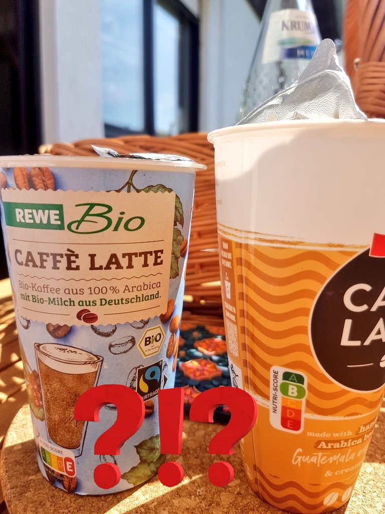 versehentlich's tweet photo. @bmel @bzfe_de #Nutriscore 
Zwei Produkte, fast identische Inhaltsstoffe....der #Nutriscore variiert derart drastisch...
Völlig intransparent und gleichzeitig hoch bedenklich wie es zu solchen Bewertungen kommt! https://t.co/u8syPi7cys