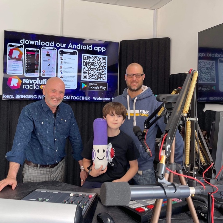 vi_publishing's tweet photo. Aston will be on Revolution Radio Northampton 96.1 FM 📻 today at 1:00pm talking about his book, Things About Space, autism and ADHD. Tune in to @Revolution961 to listen to Aston’s interview, or install the Revolution Radio app. #thingsaboutspace #autism #ADHD #childauthor https://t.co/sjcJueLhY8