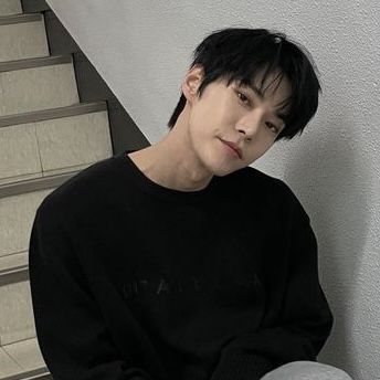 katanya "kepencet"

; doyoung few tweet au 
by chizelilac