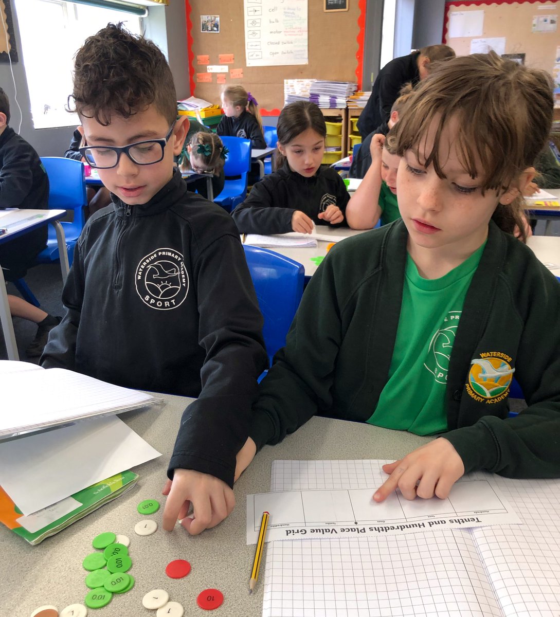 Ver_WPA's tweet image. Excellent work on decimals this morning- ask us about tenths and hundredths! #WatersideMaths