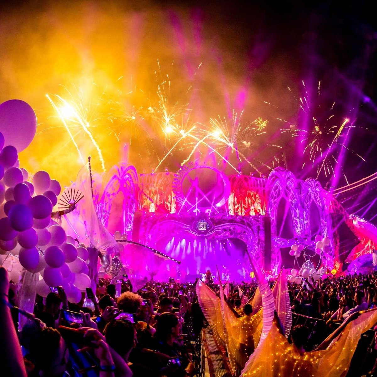 together4for's tweet photo. 3 months // 12 weeks // 91 days left &amp; endless moments worth living for. 🔮🔥
Vote for @UntoldFestival as the No.1 Festival in the World by DJ Mag here: https://t.co/NzCAo6OR91 

........
We part of movement @UntoldFestival https://t.co/0ocNWolSis