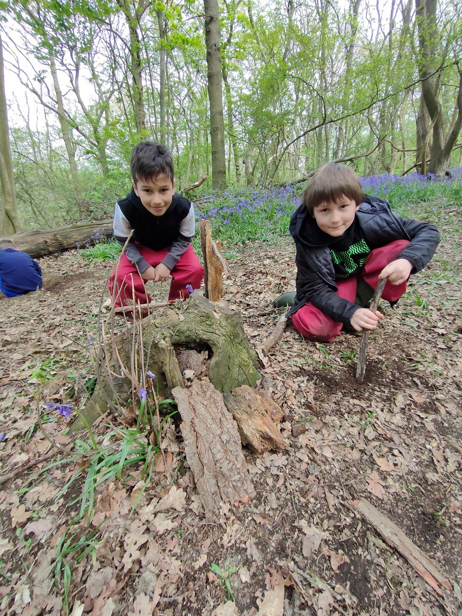 MrsLBrowne's tweet photo. Building shelters for woodland animals. #englishspringtime @LongMeadowSch @maxroemk @GuadagniniMrs @MrsThomo1
@EverdonOLC https://t.co/73Df19WZhv